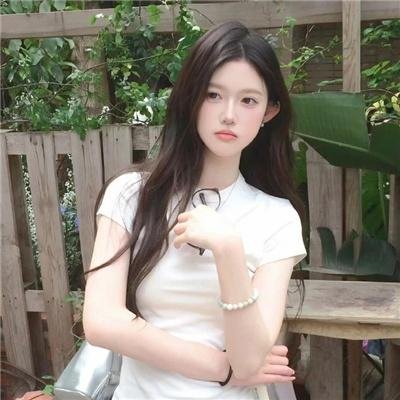 阳台上的坏女孩